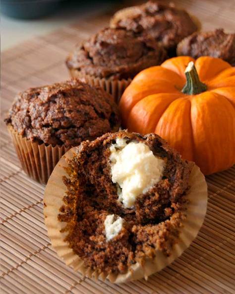 pumpkin-cream-cheese-muffins-3